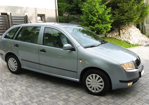 Skoda Fabia cena 8700 przebieg: 162000, rok produkcji 2001 z Stoczek Łukowski małe 596